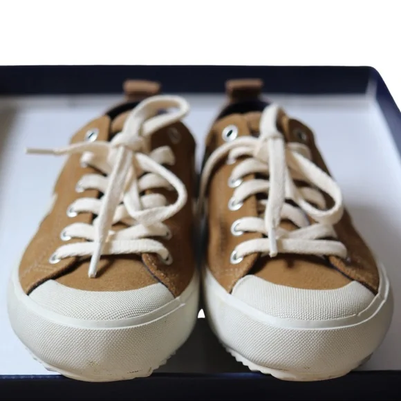 Veja Women's Sneakers in Tan and White - Picture 4 of 9